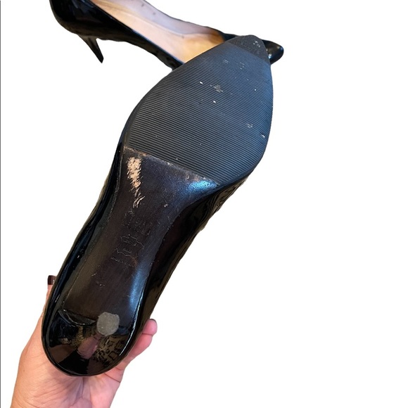 STUART WEITZMAN Black patent pumps Size 8 - Picture 6 of 10